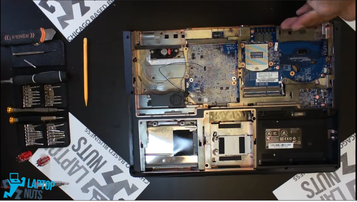 laptop-sager-clevo-p157sm-disassembly-take-apart-sell